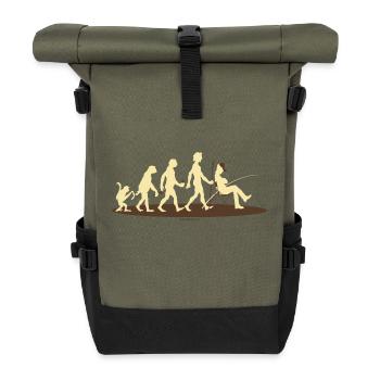 FUN - Evolution Angler - Geschenk - Bestseller - Rolltop Rucksack - Olive/Schwarz - Vorne