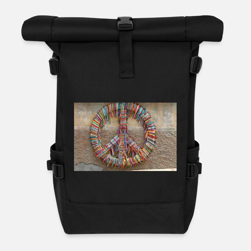 Peace is international - Rolltop Rucksack - Schwarz