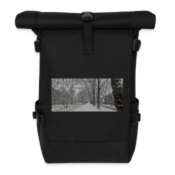Winterallee im Schneefall - Rolltop Rucksack - Schwarz - Vorne