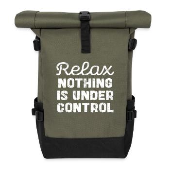 Entspanne, Nichts Ist Unter Kontrolle - Rolltop Rucksack - Olive/Schwarz - Vorne