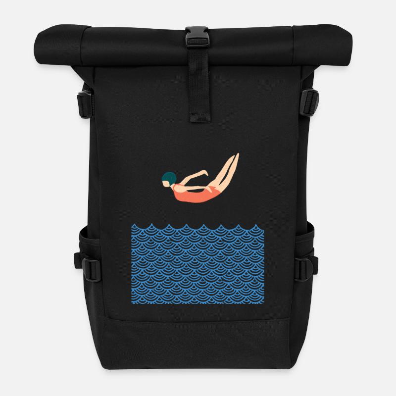 Bujaboom Springerin, Sprung ins Meer bei Tag - Rolltop Rucksack - Schwarz