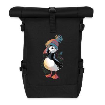 Puffin mit Mütze: Winterlicher Charme - Rolltop Rucksack - Schwarz - Vorne