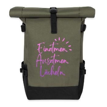 Einatmen, Ausatmen, Lächeln - Rolltop Rucksack - Olive/Schwarz - Vorne
