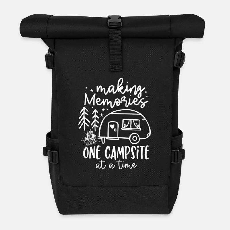 Ein Zeltplatz nach dem anderen Wandershirt - Rolltop Rucksack - Schwarz