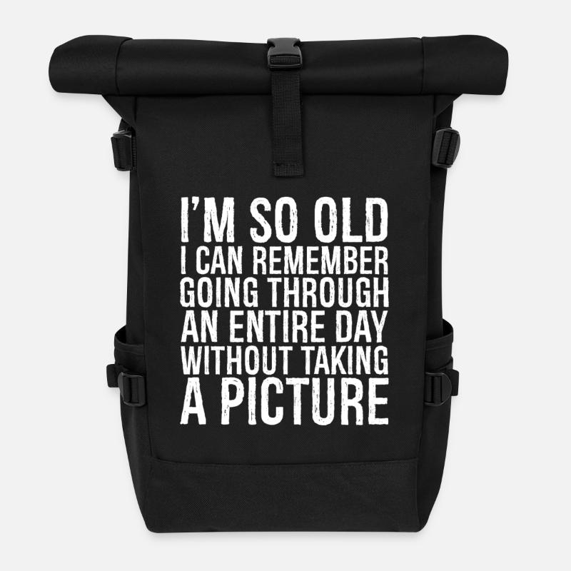 I m so old I can remember going through an entire - Rolltop Rucksack - Schwarz