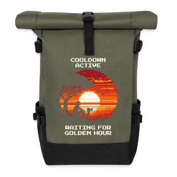 Cooldown aktiv | Goldene Stunde Fotografie - Rolltop Rucksack - Olive/Schwarz - Vorne