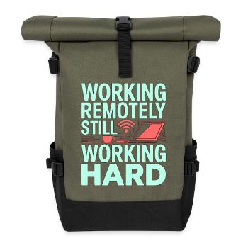 Remote Developer Working Remotely Web Programmer - Rolltop Rucksack - Olive/Schwarz - Vorne