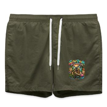 2623-3Y 3YE ABTEILUNG – LANGSAMER FAHREN - Badeshorts - Olive - Vorne - AI Model Male 185 light (185cm)