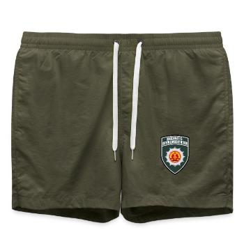 Volkspolizei Abschnittsbevollmächtigter Abzeichen - Badeshorts - Olive - Vorne - AI Model Male 185 light (185cm)