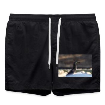 Der Reiher - Badeshorts - Schwarz - Vorne - AI Model Male 185 light (185cm)