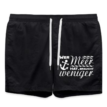 WER MEER HAT BRAUCHT WENIGER lustiger Spruch Anker - Badeshorts - Schwarz - Vorne - AI Model Male 185 light (185cm)