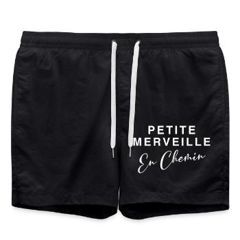 Kleines Wunder auf dem Weg - Badeshorts - Schwarz - Vorne - AI Model Male 185 light (185cm)