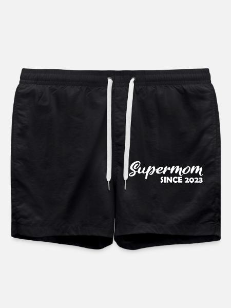 Supermom since 2023 - Badeshorts - Schwarz