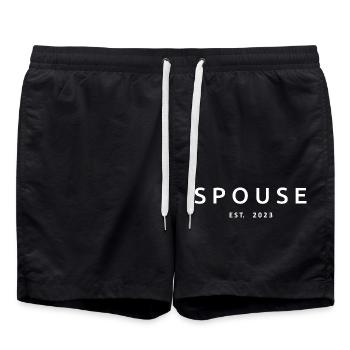 Ehepartner Est. 2023 - Männer & Frauen Hochzeitstag Geschenk - Badeshorts - Schwarz - Vorne - AI Model Male 185 light (185cm)