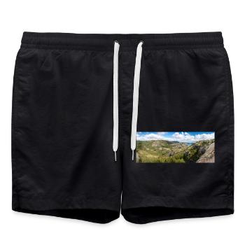 Tjødnane Seen Prekestolen in Rogaland in Norwegen - Badeshorts - Schwarz - Vorne - AI Model Male 185 light (185cm)