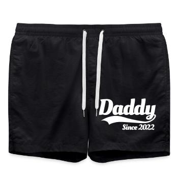 Daddy since 2022 Vater Schwangerschaft schwanger - Badeshorts - Schwarz - Vorne - AI Model Male 185 light (185cm)