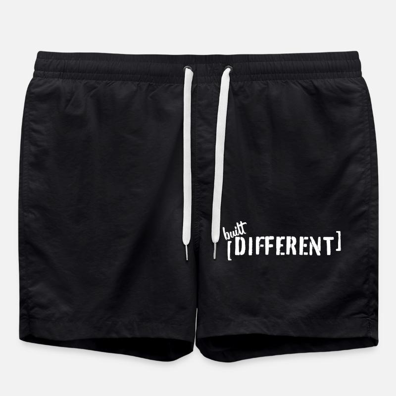 Built Different – Typo Statement Trend Spruch - Badeshorts - Schwarz