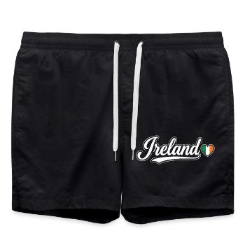 Irland-Skript mit Flaggenherz Fan Patriotisch - Badeshorts - Schwarz - Vorne - AI Model Male 185 light (185cm)