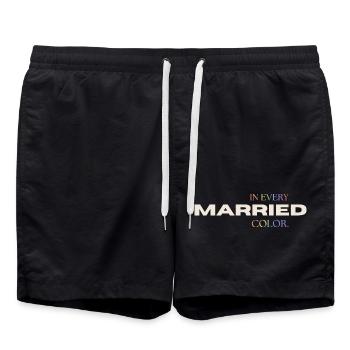 Married in every Color Pride Regenbogen Typografie - Badeshorts - Schwarz - Vorne - AI Model Male 185 light (185cm)