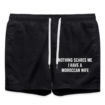 Femme Marocaine Humour Mariage Homme Cadeau - Short de bain - noir - Devant - AI Model Male 185 light (185cm)