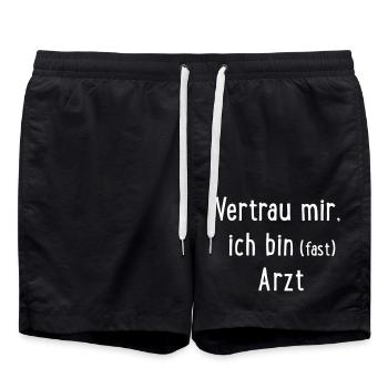 Vertrau mir, ich bin fast Arzt - Badeshorts - Schwarz - Vorne - AI Model Male 185 light (185cm)