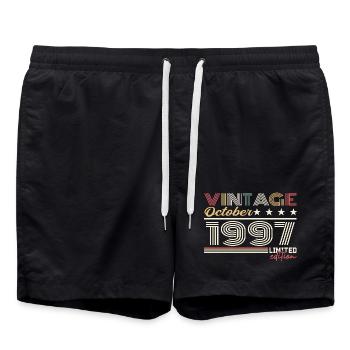 Oktober 1997 Retro Jubiläum 1997 Oktober 1997 - Badeshorts - Schwarz - Vorne - AI Model Male 185 light (185cm)