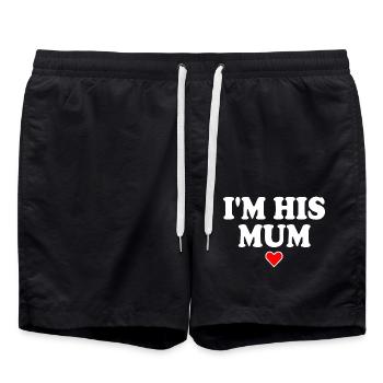 i'm his mom - Badeshorts - Schwarz - Vorne - AI Model Male 185 light (185cm)