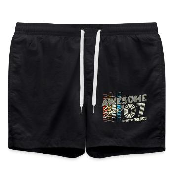 2007 geboren Jahrgang Geburtstag Geschenk - Badeshorts - Schwarz - Vorne - AI Model Male 185 light (185cm)