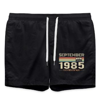 Septembre 1985 Vintage Anniversaire septembre 1985 - Short de bain - noir - Devant - AI Model Male 185 light (185cm)