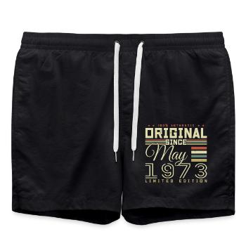 Mai 1973 Geburtstagsgeschenk, Mai 1973 Geschenk - Badeshorts - Schwarz - Vorne - AI Model Male 185 light (185cm)