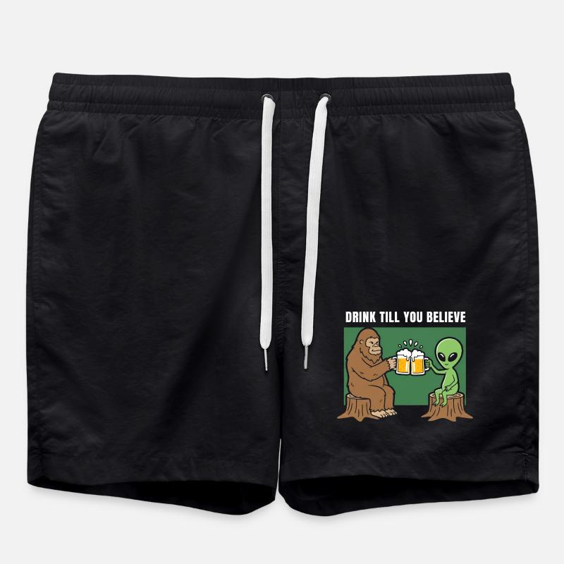 Prost mit Alien und Sasquatch - Badeshorts - Schwarz
