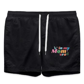 In My Mom Era – Bunt & Verspielt - Badeshorts - Schwarz - Vorne - AI Model Male 185 light (185cm)