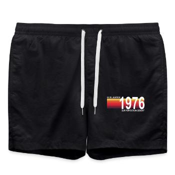 Retro 50 Geburtstag Jahrgang 1976 Perfektion - Badeshorts - Schwarz - Vorne - AI Model Male 185 light (185cm)