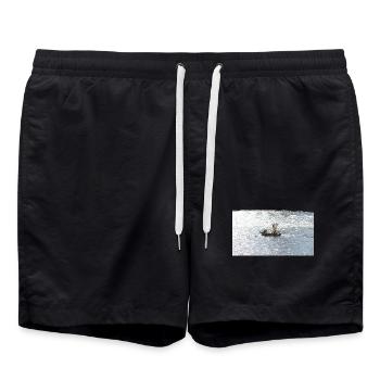 Fischerboot im Glitzermeer - Badeshorts - Schwarz - Vorne - AI Model Male 185 light (185cm)