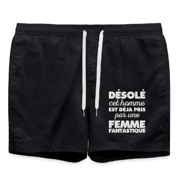 Tut mir leid, dieser Mann ist schon von einer Frau genommen - Badeshorts - Schwarz - Vorne - AI Model Male 185 light (185cm)