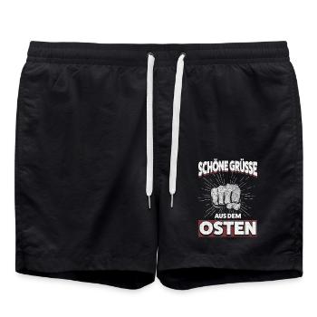 Starke Grüße aus dem Osten – Ostdeutsch und Stolz - Badeshorts - Schwarz - Vorne - AI Model Male 185 light (185cm)
