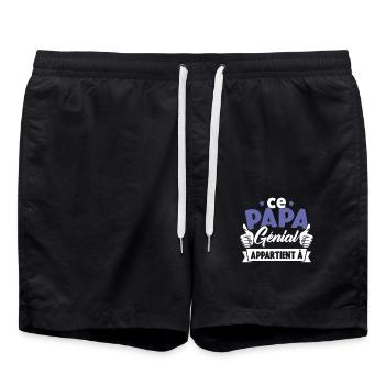 Ce papa génial appartient à [AJOUTEZ PRÉNOMS ICI] - Short de bain - noir - Devant - AI Model Male 185 light (185cm)