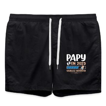 Papy En 2023 Veuillez Patienter - Short de bain - noir - Devant - AI Model Male 185 light (185cm)