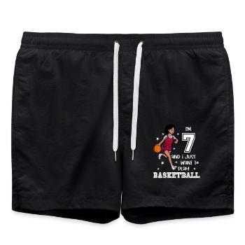 Une fille joue au basket-ball - J’ai 7 ans - Short de bain - noir - Devant - AI Model Male 185 light (185cm)
