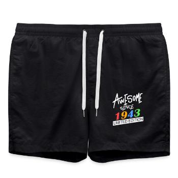 1943 - Jahrgang 1943 - Fantastisch seit 1943 - Badeshorts - Schwarz - Vorne - AI Model Male 185 light (185cm)
