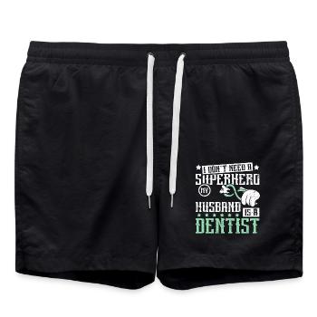 Je n’ai pas besoin d’un super-héros mon mari est dentiste - Short de bain - noir - Devant - AI Model Male 185 light (185cm)