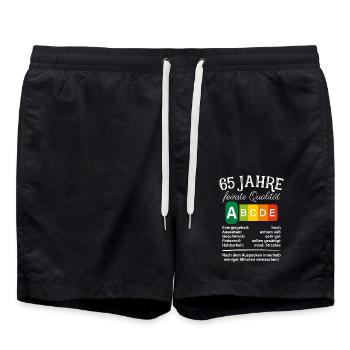 65 Jahre Feinste Qualität Geschenk 65. Geburtstag - Badeshorts - Schwarz - Vorne - AI Model Male 185 light (185cm)