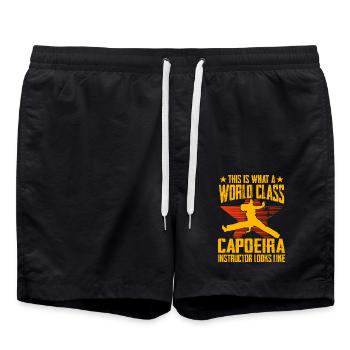 So sieht ein Weltklasse-Capoeira-Instruktor aus - Badeshorts - Schwarz - Vorne - AI Model Male 185 light (185cm)