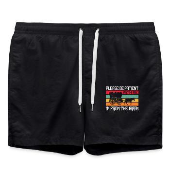 Bitte Hab Geduld Mit Mir Ich Bin Aus Den 1900er - Badeshorts - Schwarz - Vorne - AI Model Male 185 light (185cm)