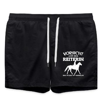 Vorsicht vor der Reiterin, das Pferd ist harmlos - Badeshorts - Schwarz - Vorne - AI Model Male 185 light (185cm)