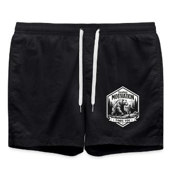 Motivation findet dich – Bär Outdoor Abenteuer - Badeshorts - Schwarz - Vorne - AI Model Male 185 light (185cm)