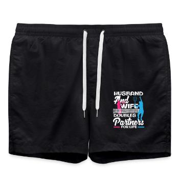 Ehemann Und Ehefrau Tennis Partner Fürs Leben - Badeshorts - Schwarz - Vorne - AI Model Male 185 light (185cm)