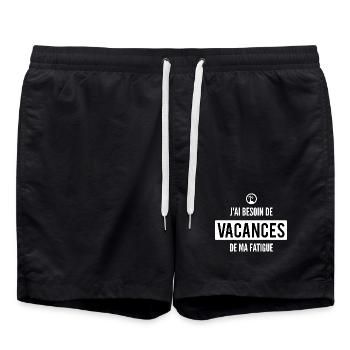 T-shirt humour fatigue – Vacances urgentes - Short de bain - noir - Devant - AI Model Male 185 light (185cm)