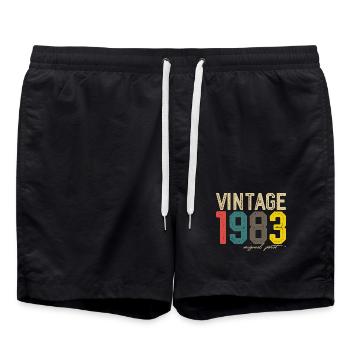 Originaldruck von 1983 - Badeshorts - Schwarz - Vorne - AI Model Male 185 light (185cm)