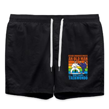 Unterschätzen Sie niemals einen alten Mann, der trainiert - Badeshorts - Schwarz - Vorne - AI Model Male 185 light (185cm)